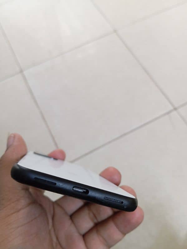 Google Pixel 4 6-128 GB 2