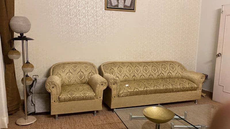 Sofa Set For Sale Urgent 2