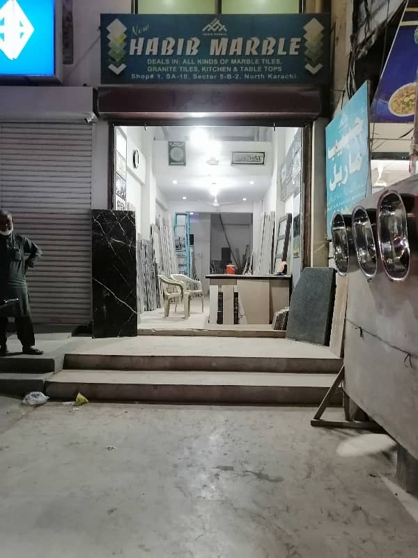 SHOP For rent 320 feet main road facing 12×50  with attached bath 4