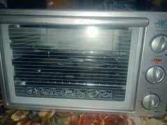 microwave oven