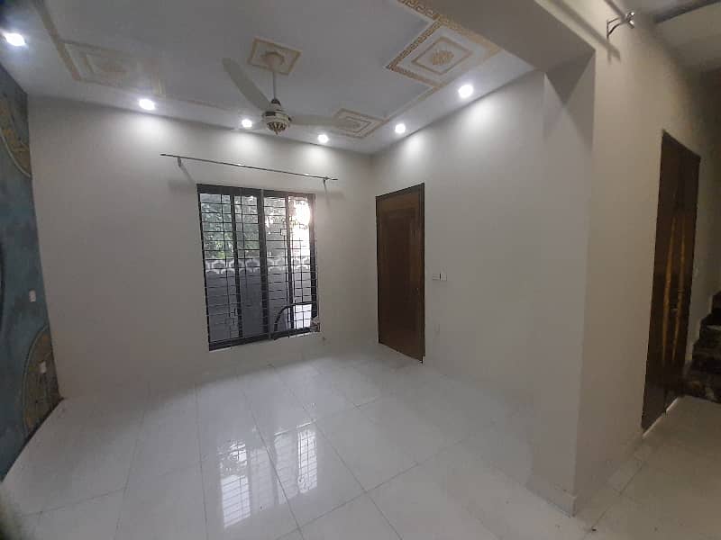 Prime Location In Master City Housing Scheme House Sized 5 Marla For sale 2