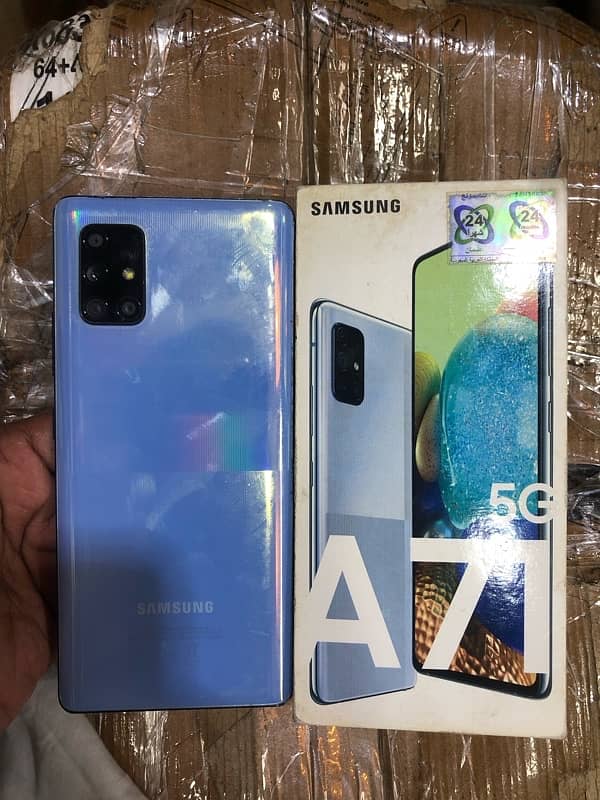 Samsung A71 8/128 on off ho rha hai 1