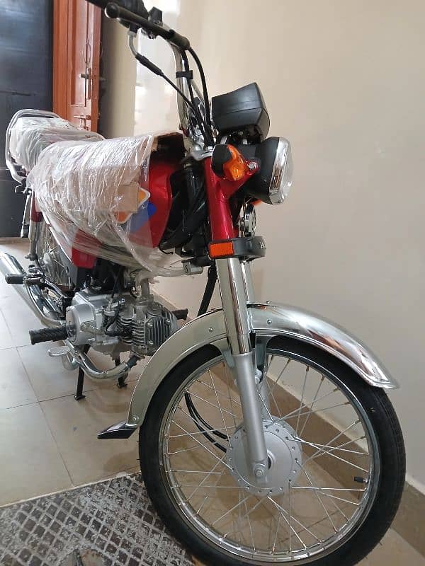 Honda CD70 2024 0