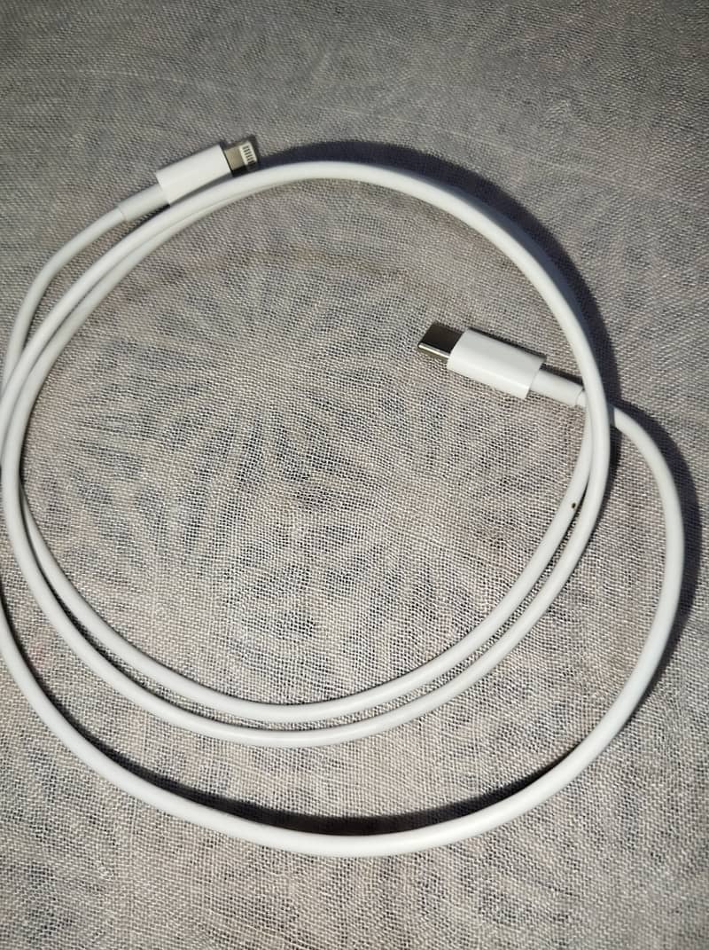 Iphone Original 20Watt Charger + Cable 2