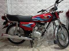 Honda 125 good condition 23/24 modal argant sale