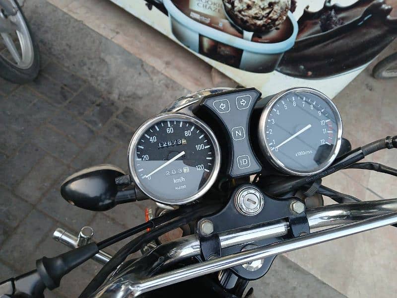 Suzuki GS150 2018 model  280000 2