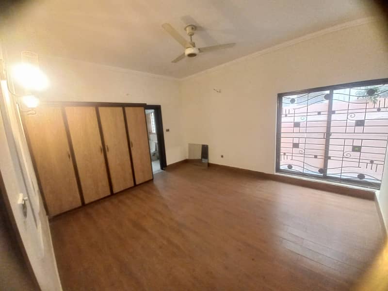 1 kanal house for rent available in Valencia Housing Society Lahore 10