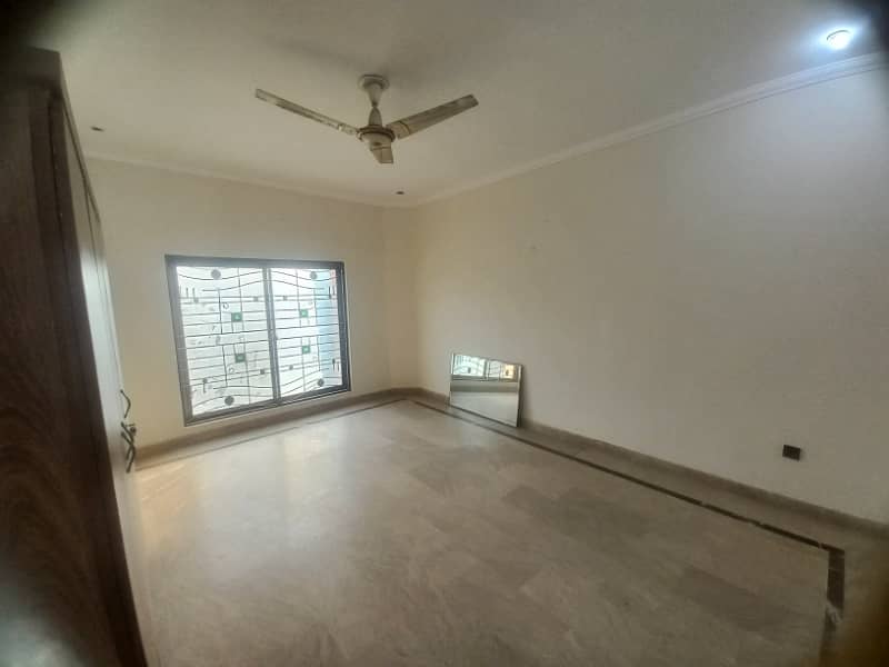 1 kanal house for rent available in Valencia Housing Society Lahore 28