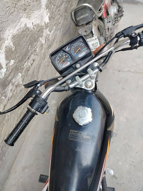 Honda 125 urgent selal 2