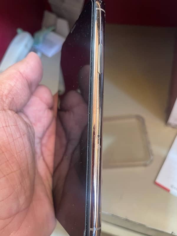 iphone 11pro pta approved 1