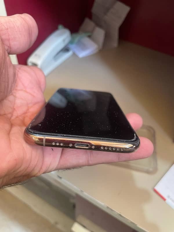 iphone 11pro pta approved 2