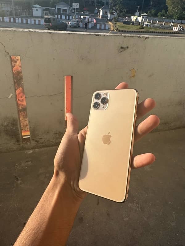 iphone 11promax non pta 7