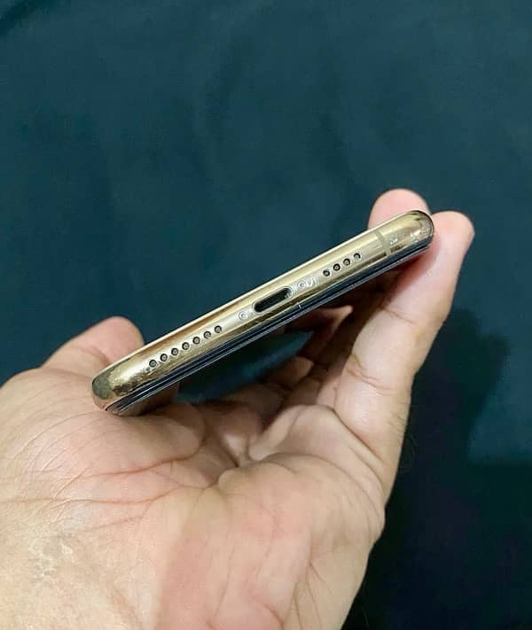 iphone xs max 256gb pta approved 5