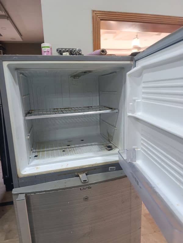 dawlance fridge for sale 2