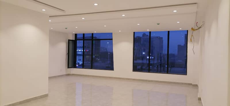 DHA Phase 6 Main Boulevard 4 Marla Office Available For Rent In Very Reasonable Rent 6