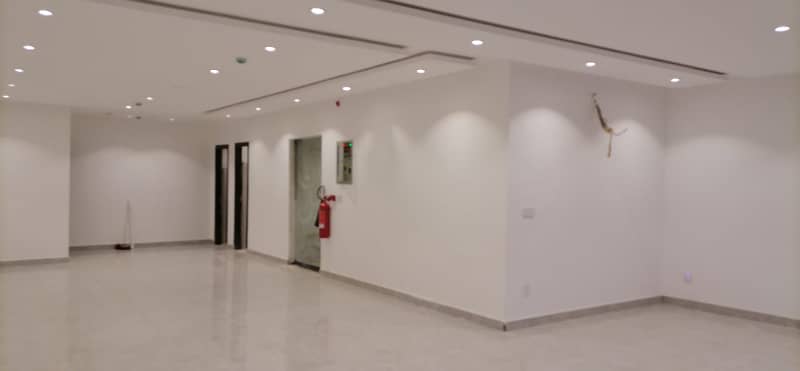 DHA Phase 6 Main Boulevard 4 Marla Office Available For Rent In Very Reasonable Rent 10