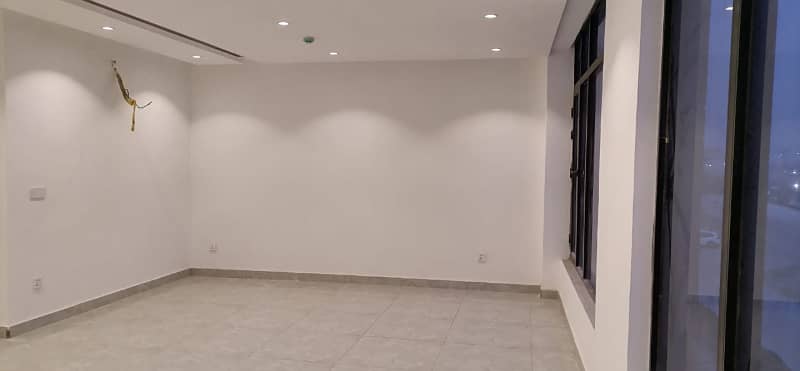 DHA Phase 6 Main Boulevard 4 Marla Office Available For Rent In Very Reasonable Rent 11