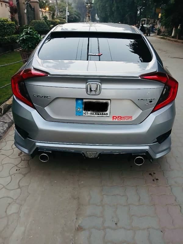 Honda Civic Oriel 2018 7