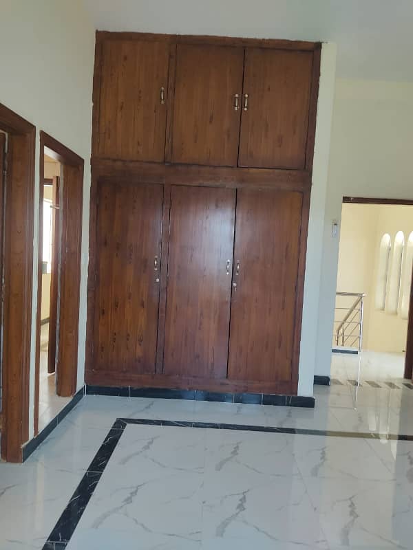 House for rent in g-10 Islamabad 0