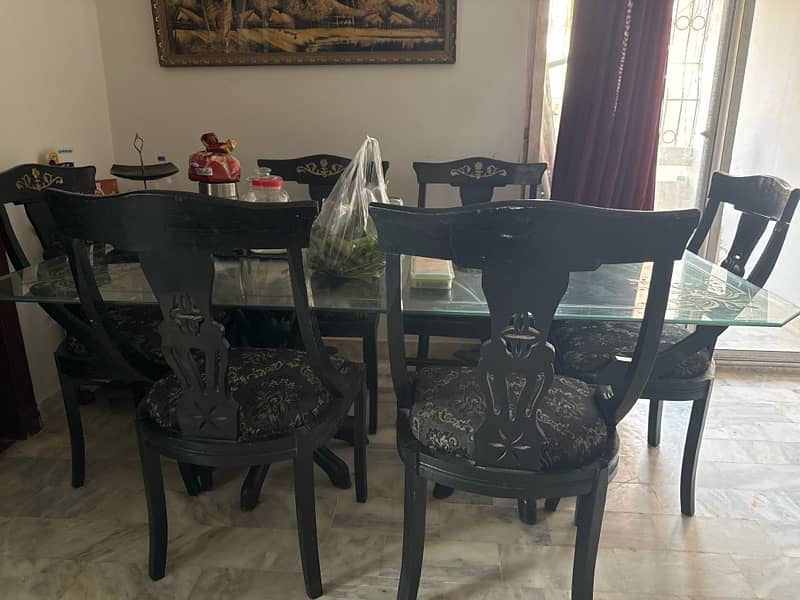 dining table for sell 3