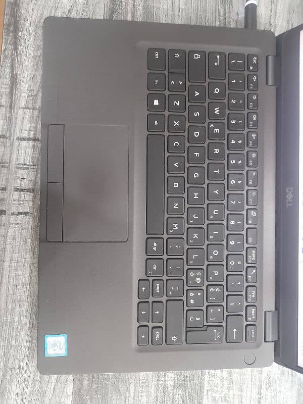 Dell Latitude 5300 CORE i5 8th gen 16gb ram 512 gb ssd 1