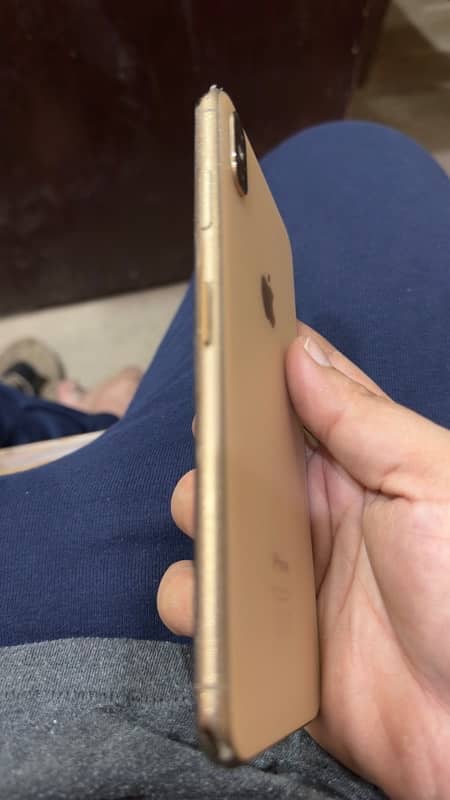 iphone Xs max gold 4