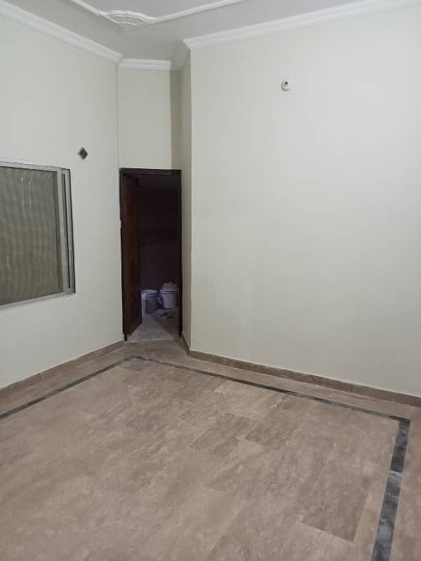 10 Marla Double Storey House For Sale Razaq Town Chakra Road. 7