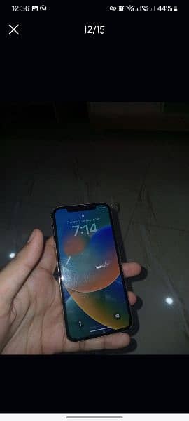 Iphone x 64 gb non pta white colour 1