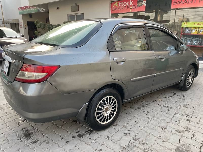 Honda City IDSI 2004 8