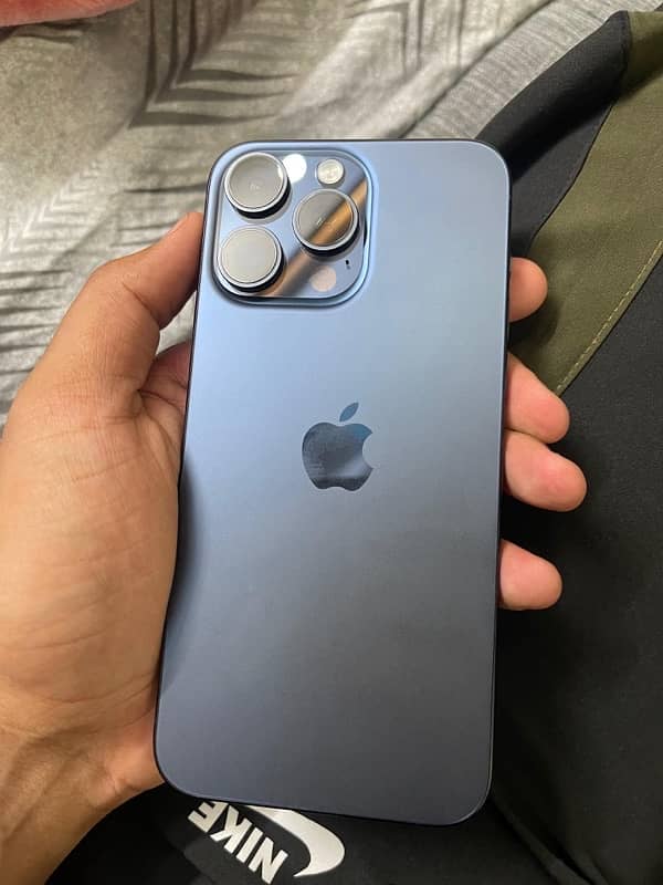 iPhone 15 Pro Max 512GB 2