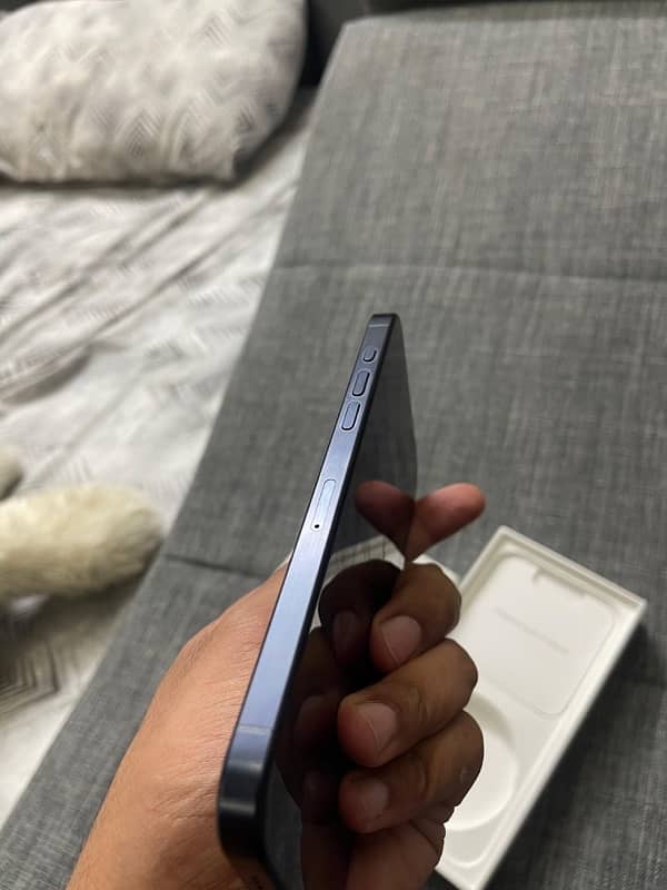 iPhone 15 Pro Max 512GB 9