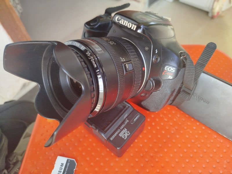 DSLR flip camera D600 (kiss) with lens 6