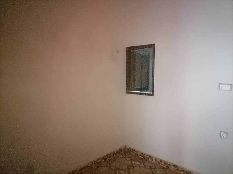 60 Square Yards Flat For Sale In Korangi 0