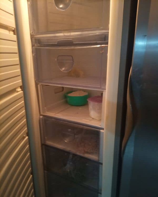 Freezer + Refrigerator Smeg Brand 0