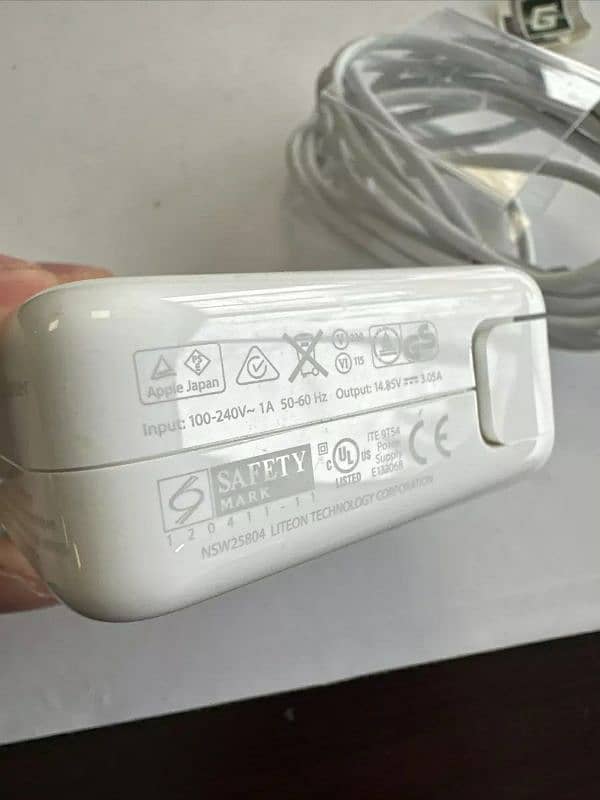 Apple Genuine OEM 45 Watt MagSafe 2 Power Charger White A1436 Used 3