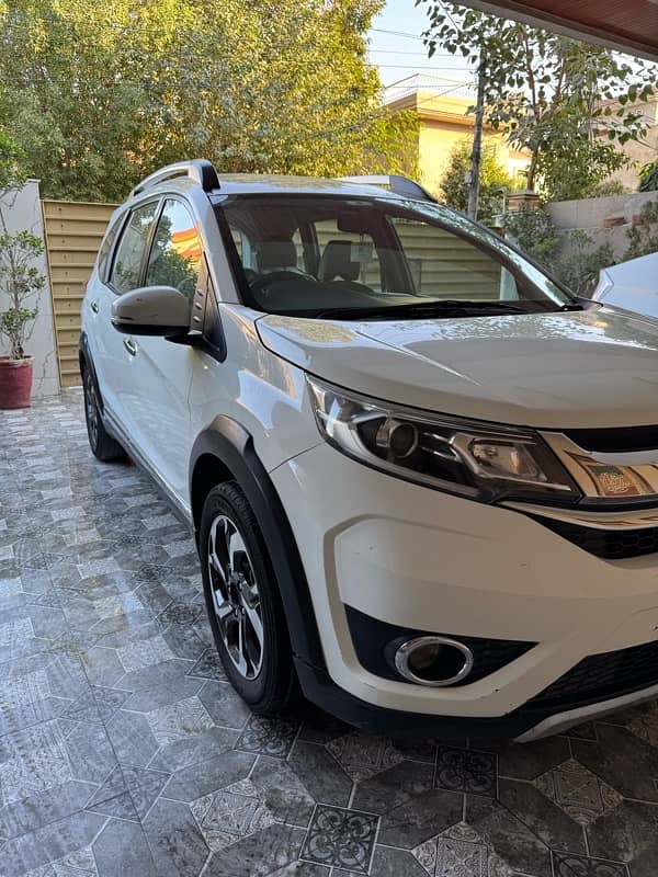 Honda BR-V 2017 and reg 2018 b to b 7