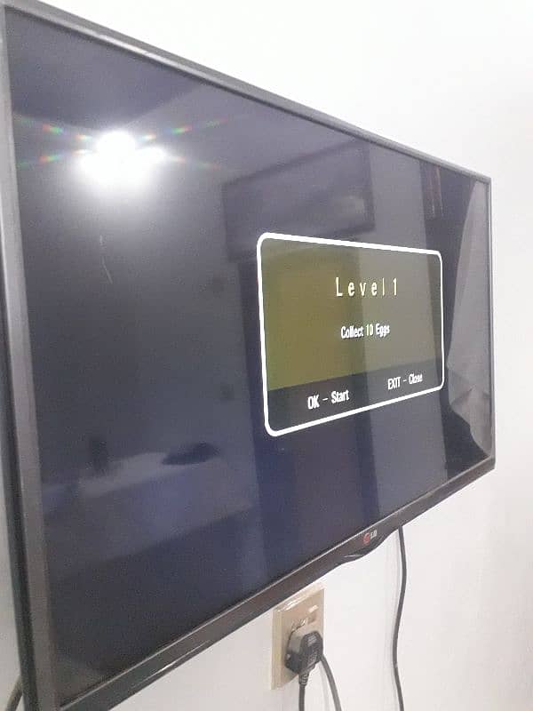 LG 32 inch LED TV 1