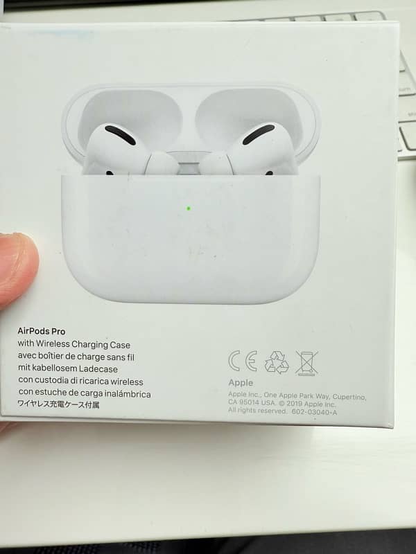 Airpods pro 1st Generation like new for sale 5