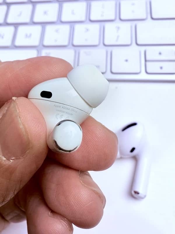 Airpods pro 1st Generation like new for sale 11