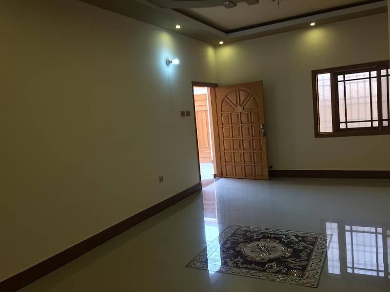 Well 400 Sq Yard Double Storey House Gulshan E Iqbal Karachi Sindh 11