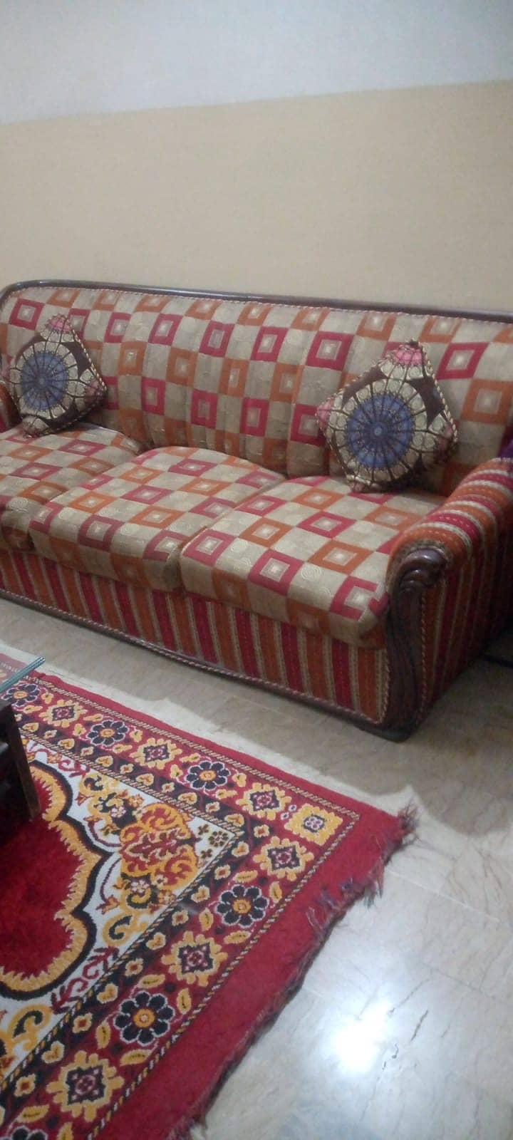 Sofa for sale 0