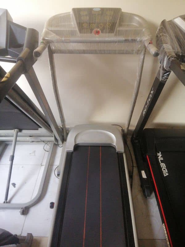 Treadmills. (0329-4545517), Gym cycles, Dumbles, Ellipticals,Spin bike 9