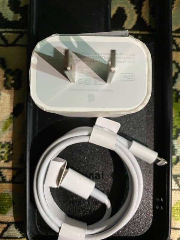 iPhone original 20W charger with cable new (never use 1