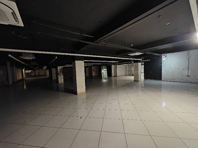 6000SQFT 1ST FLOOR STRAIGHT HALL FOR RENT 0