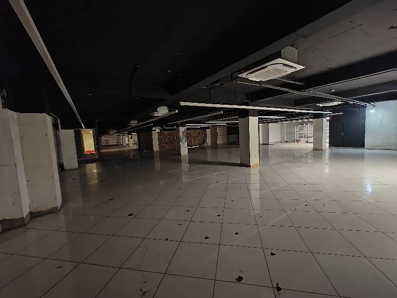 6000SQFT 1ST FLOOR STRAIGHT HALL FOR RENT 6