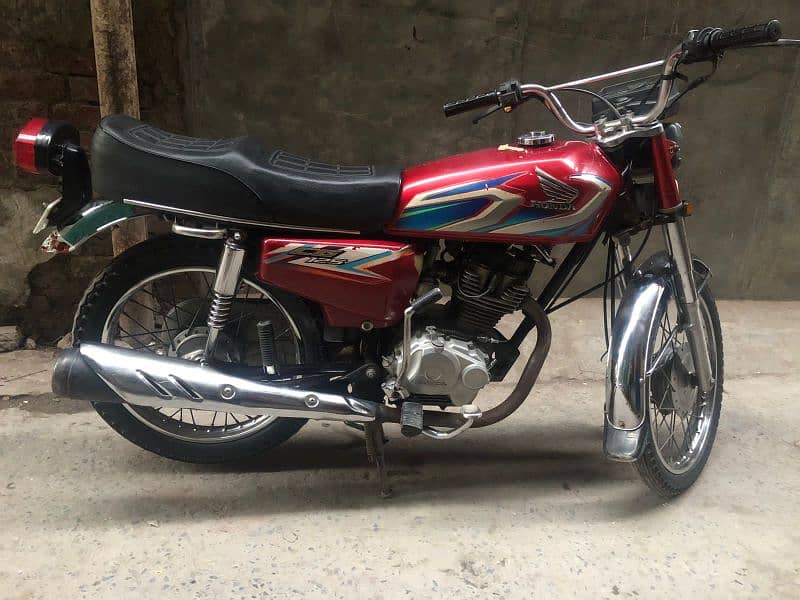 Honda 125 for sale new condition 2