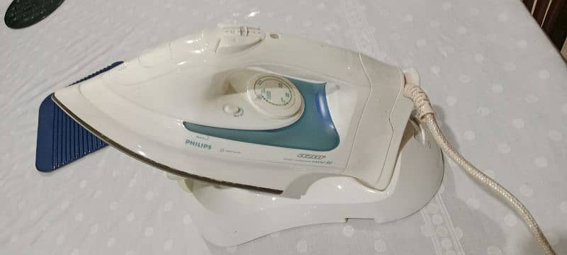 Imported Steam iron for sale 3