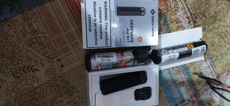 geek vape and 2 flavour 4