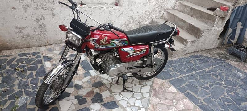 23 model 125 kickstart urgent sell 2