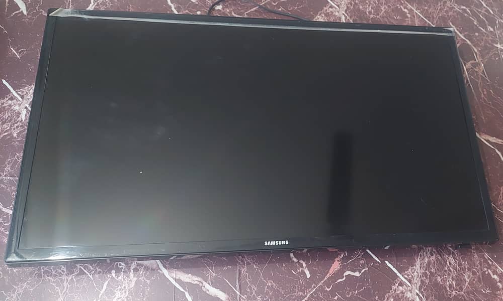 Samsung LED  simple model UA32F4100AR 4